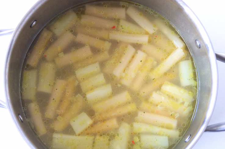 asperges-bouillon-koken-chickslovefood