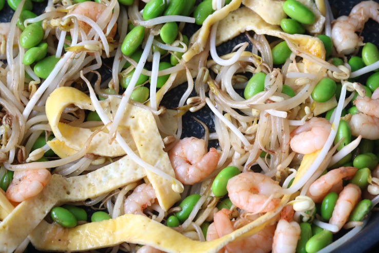 garnalen-tauge-edamame-sojasaus-ei-bakken-chickslovefood