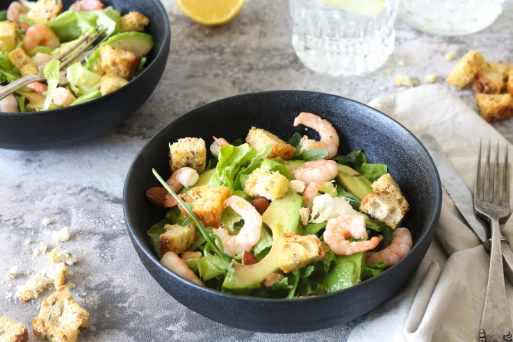 frisse-salade-met-citroen-garnalen-zijkant-chickslovefood