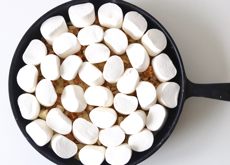 https://staging.chickslovefood.com/app/uploads/2018/10/gietijzerenpan-marshmallows-chickslovefood.jpg
