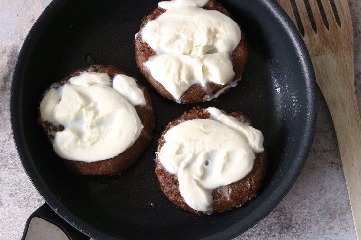 linzenburger-mozzarella-smelten-chickslovefood