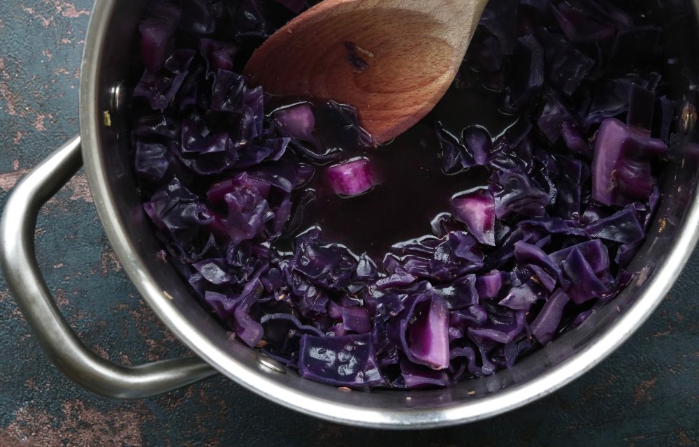 https://staging.chickslovefood.com/app/uploads/2018/12/Gekookte-rode-kool-chickslovefood.jpeg