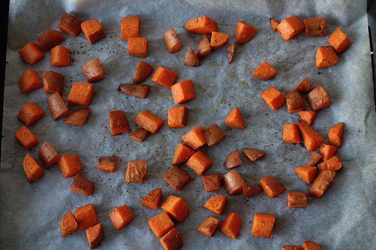 salade met pulled chicken en zoete aardappel