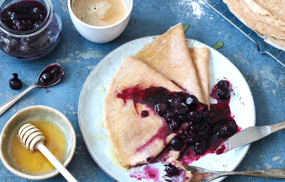 volkoren-flensjes-met-bosbessen-2-chickslovefood
