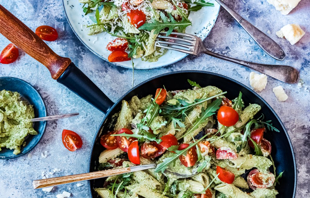 Penne met avocadopesto