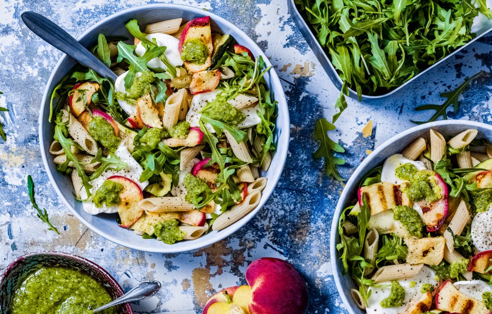 Pastasalade met perzik