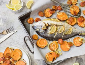 Hele dorade uit de oven