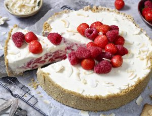 IJstaart met rood fruit