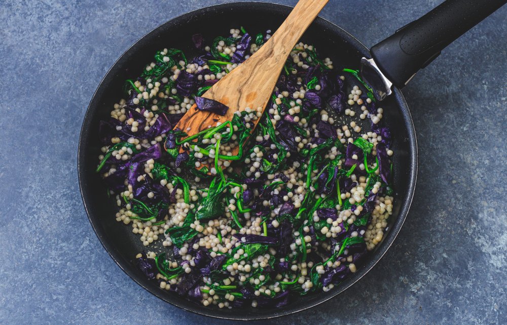 parelcouscous met rode kool