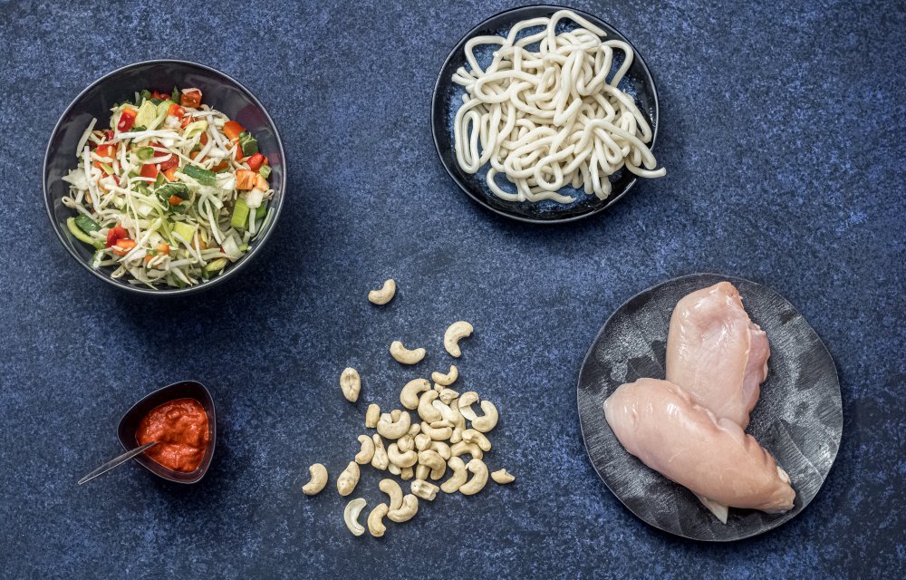 udon noedels met harissa kip