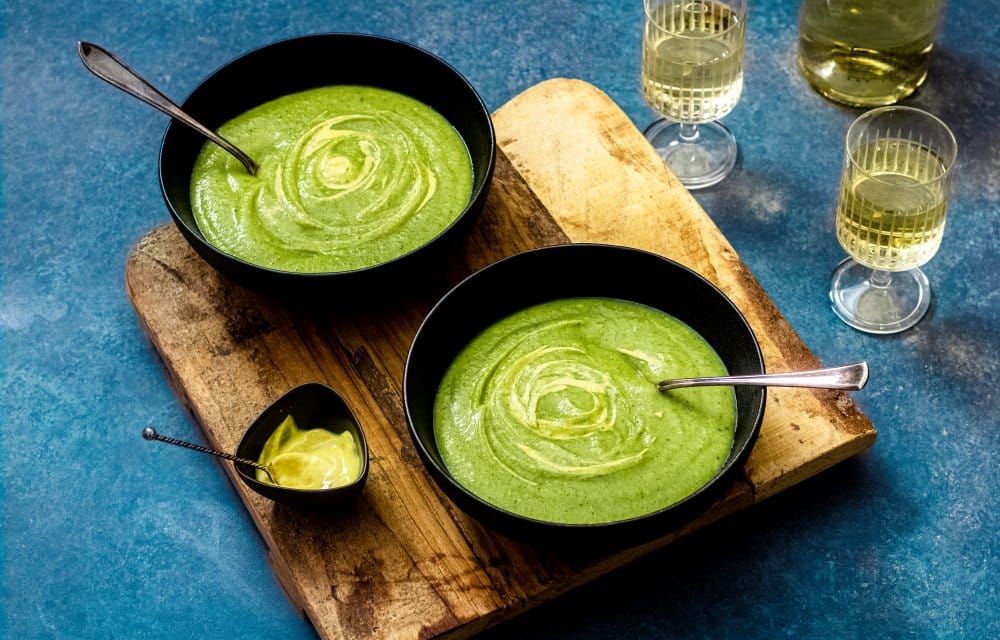 pastinaaksoep met broccoli en mosterd