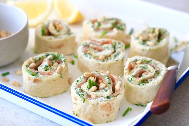 wraprollen met zalm en roomkaas