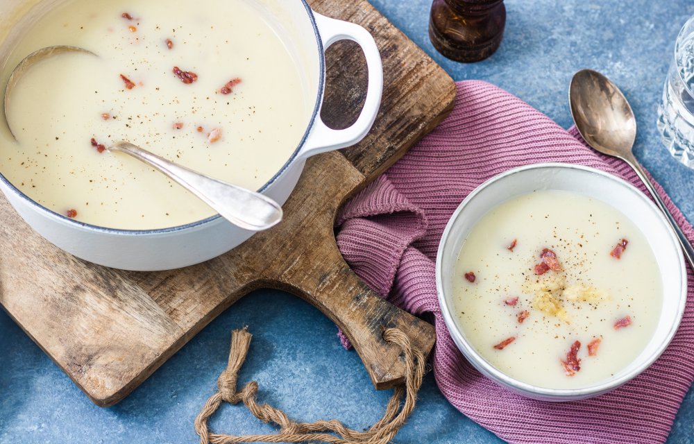 Aspergesoep met spekjes