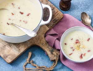 Aspergesoep met spekjes