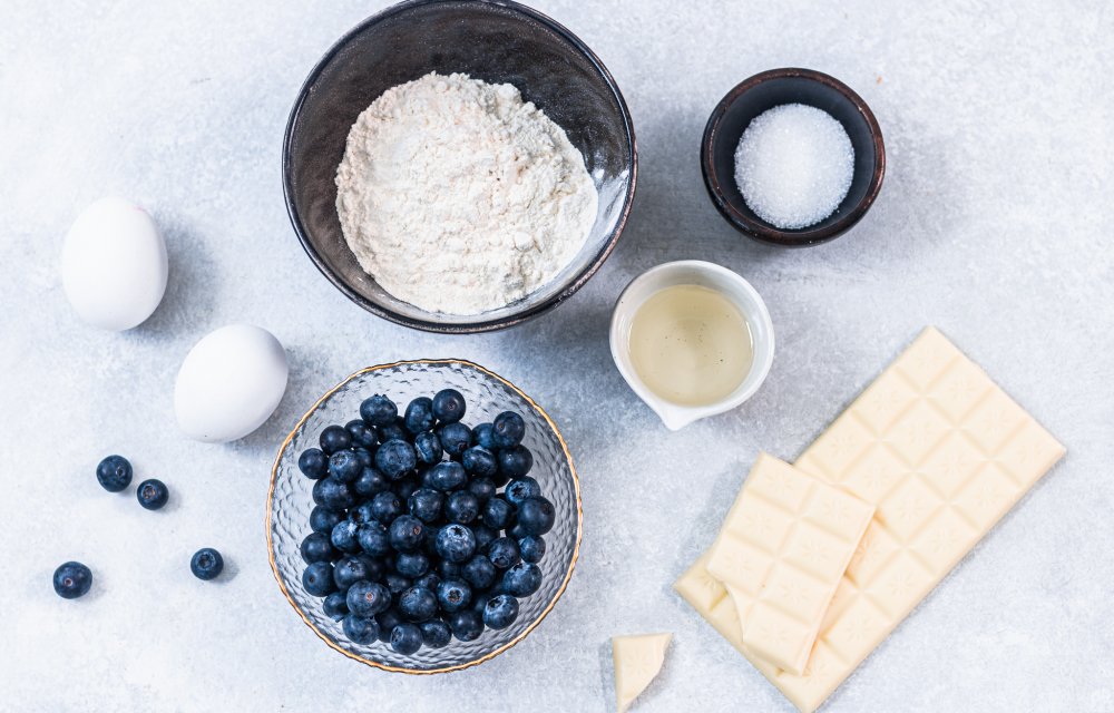 witte chocolade muffins met blauwe bessen