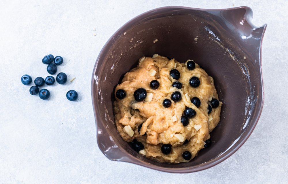 witte chocolade muffins met blauwe bessen