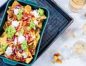 Nacho ovenschotel met zelfgemaakte guacamole