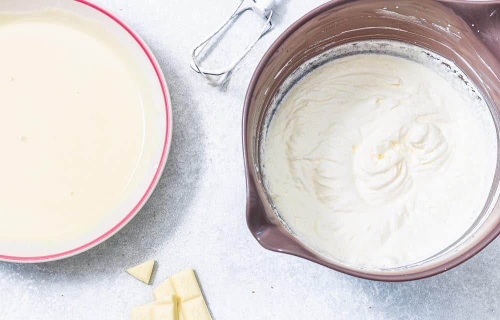 Witte chocolade cheesecake met mango