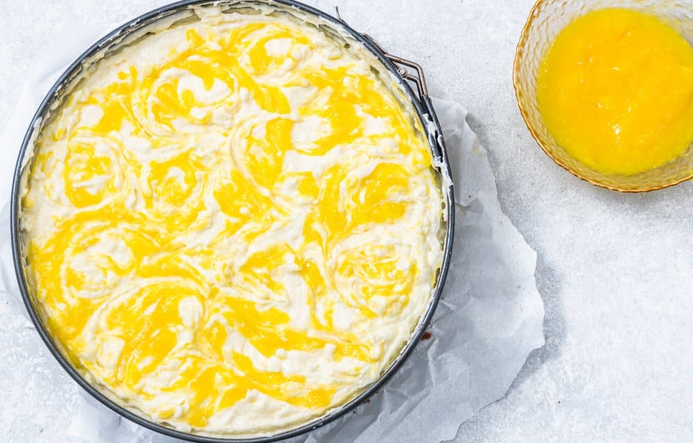 Witte chocolade cheesecake met mango