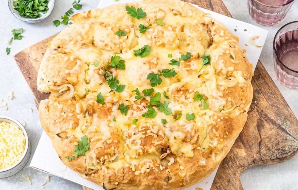 Kaas-uien borrelbrood