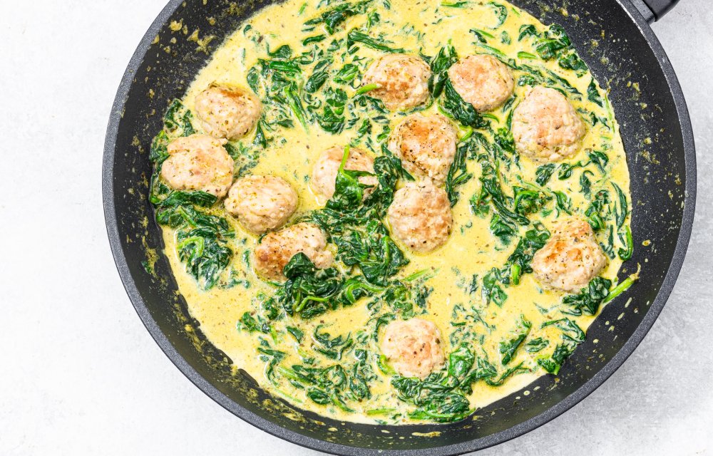 Spaghetti met kipgehaktballetjes