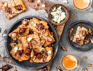 Kinder bueno cookie bars