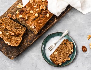 Ontbijtkoek met noten en rozijnen