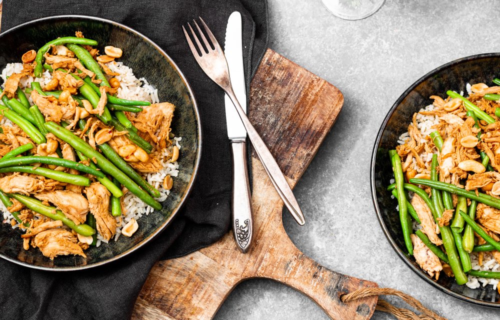 Rijst met pulled chicken en boontjes