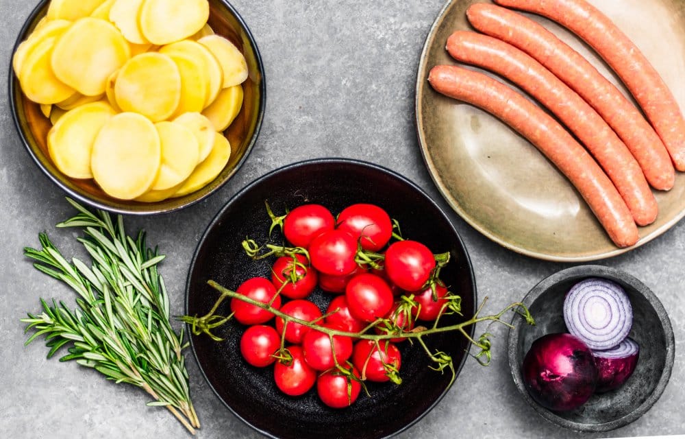 Traybake met chipolataworstjes_