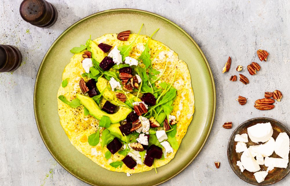 Eiwraps met rode biet en geitenkaas