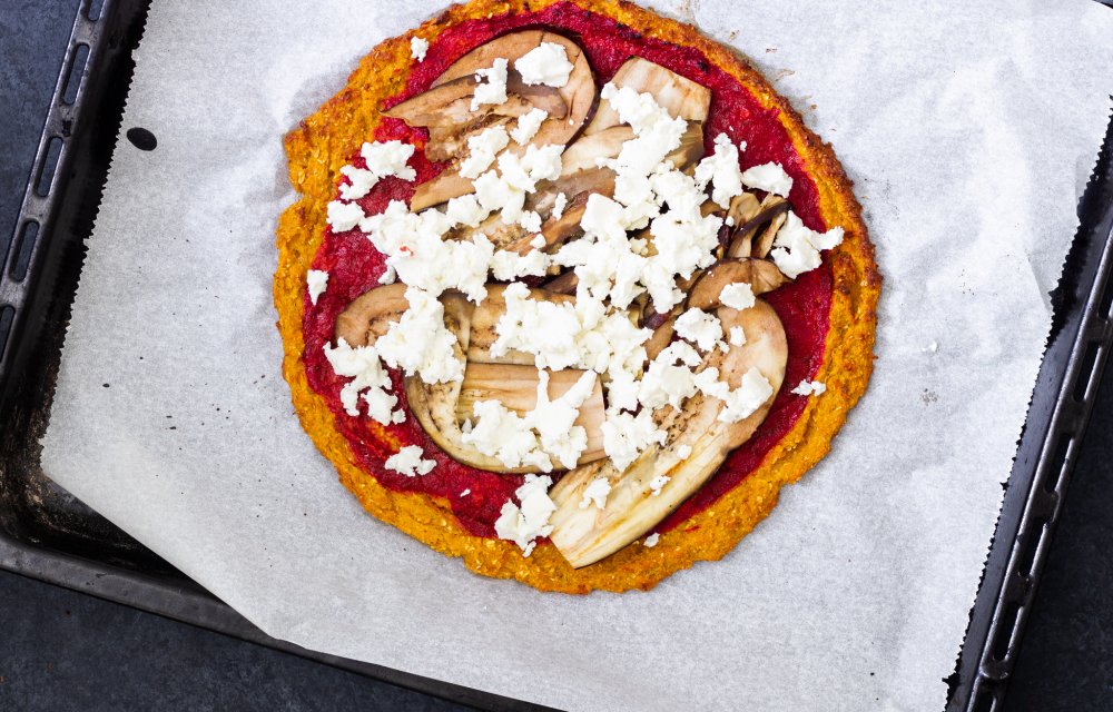zoete aardappel pizza met aubergine