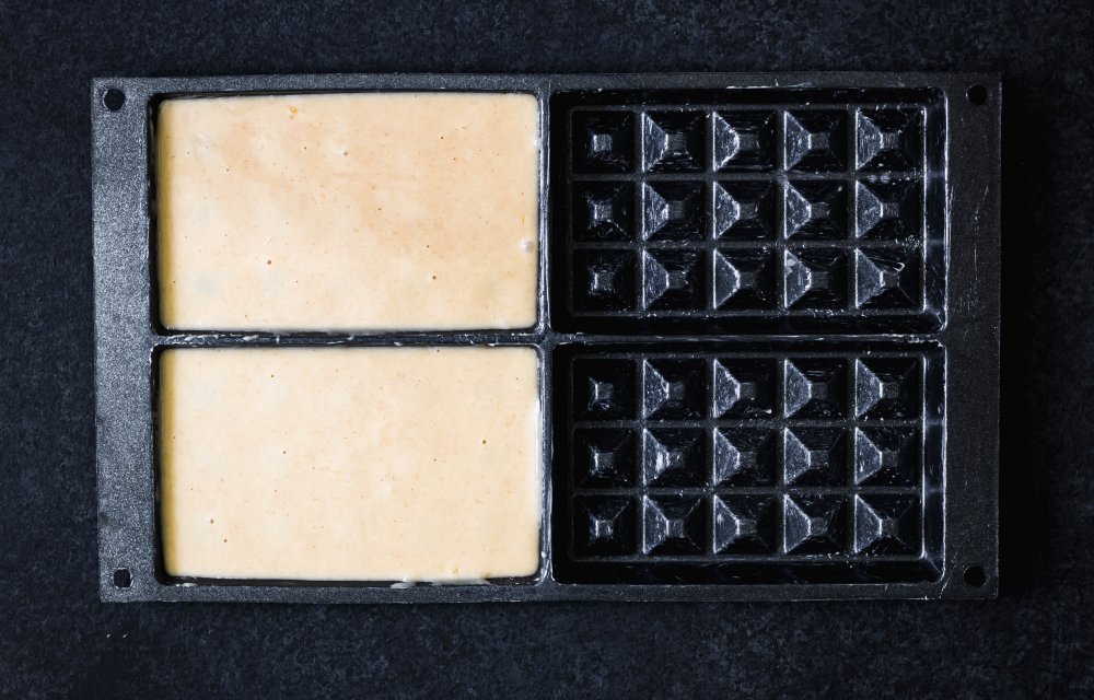 Klassieke wafels met chocolade drizzle