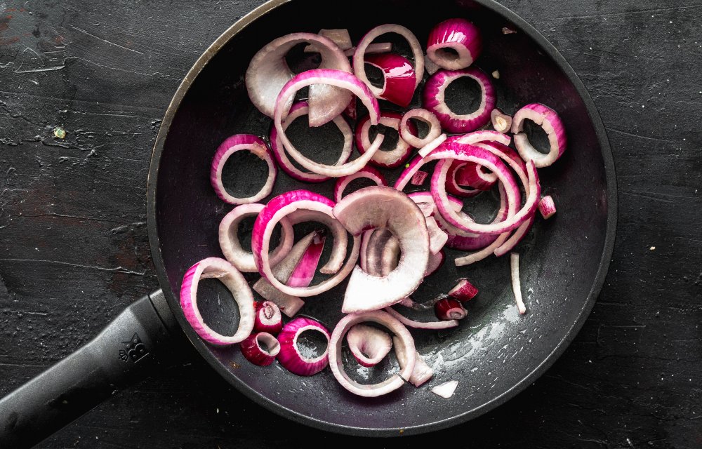 Halloumiburger gebakken ui