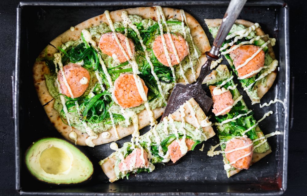 Japanse zalmballetjes met naanbrood