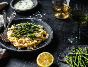 Romige pasta met groene asperges