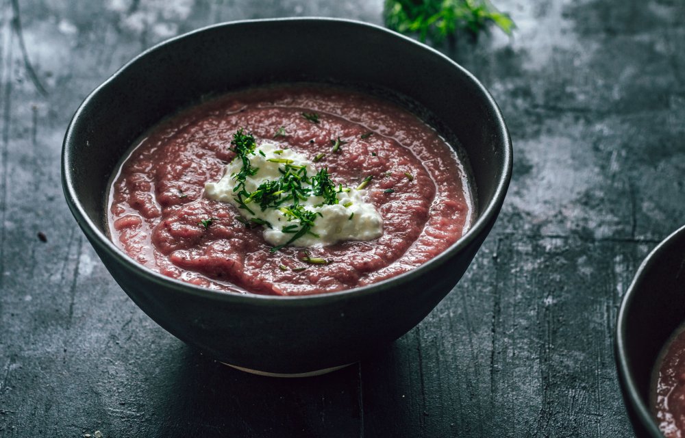 Bloemkoolsoep met rode biet
