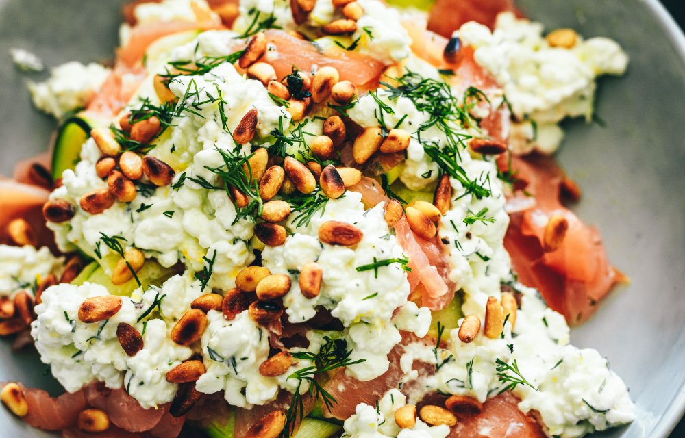 Courgettesalade met gerookte zalm en citroen