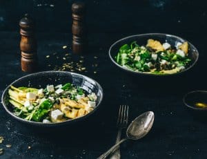 Couscoussalade met gegrilde ananas, avocado en feta