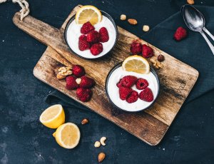 Gezondere no Bake kwarktaartjes met frambozen en citroen