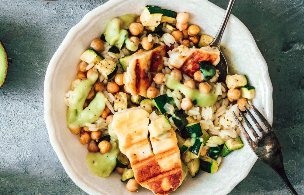 Orzobowl met halloumi