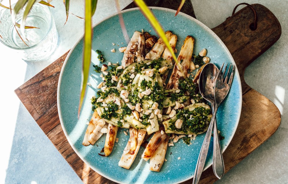 Witte asperges met venkel en gremolata