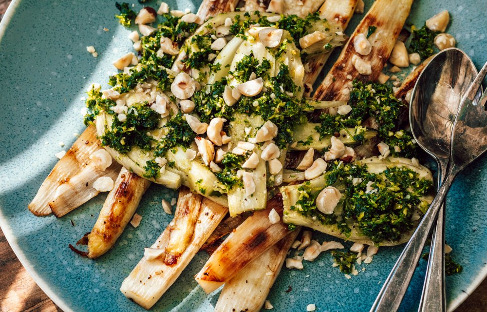 Witte asperges met venkel en gremolata