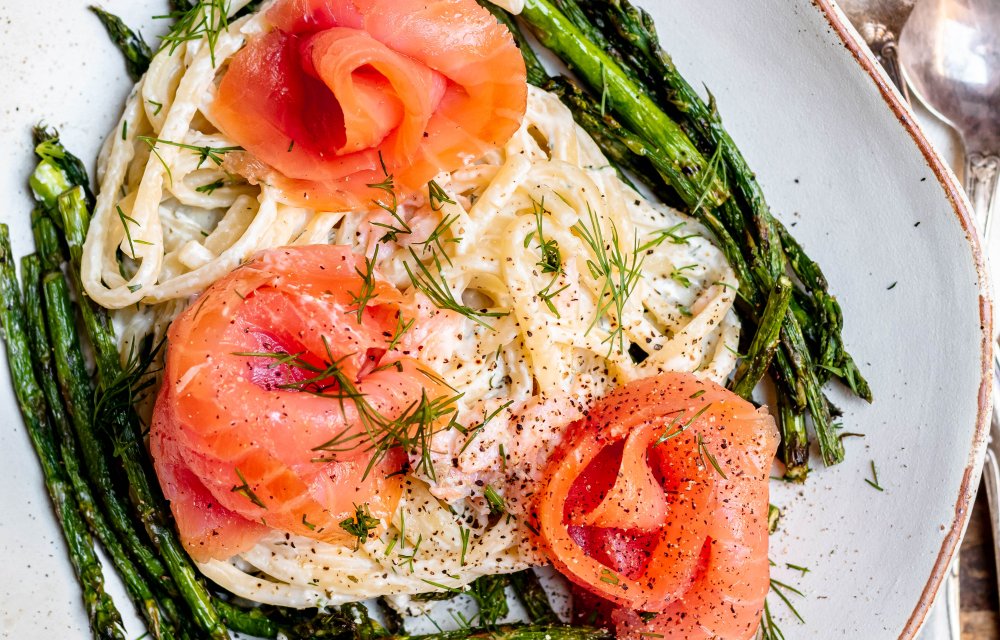 Romige linguine met gerookte zalm