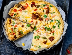 Havermoutquiche met paprika met 6 ingrediënten