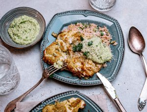 Gezondere bloemkoolsteaks met couscous