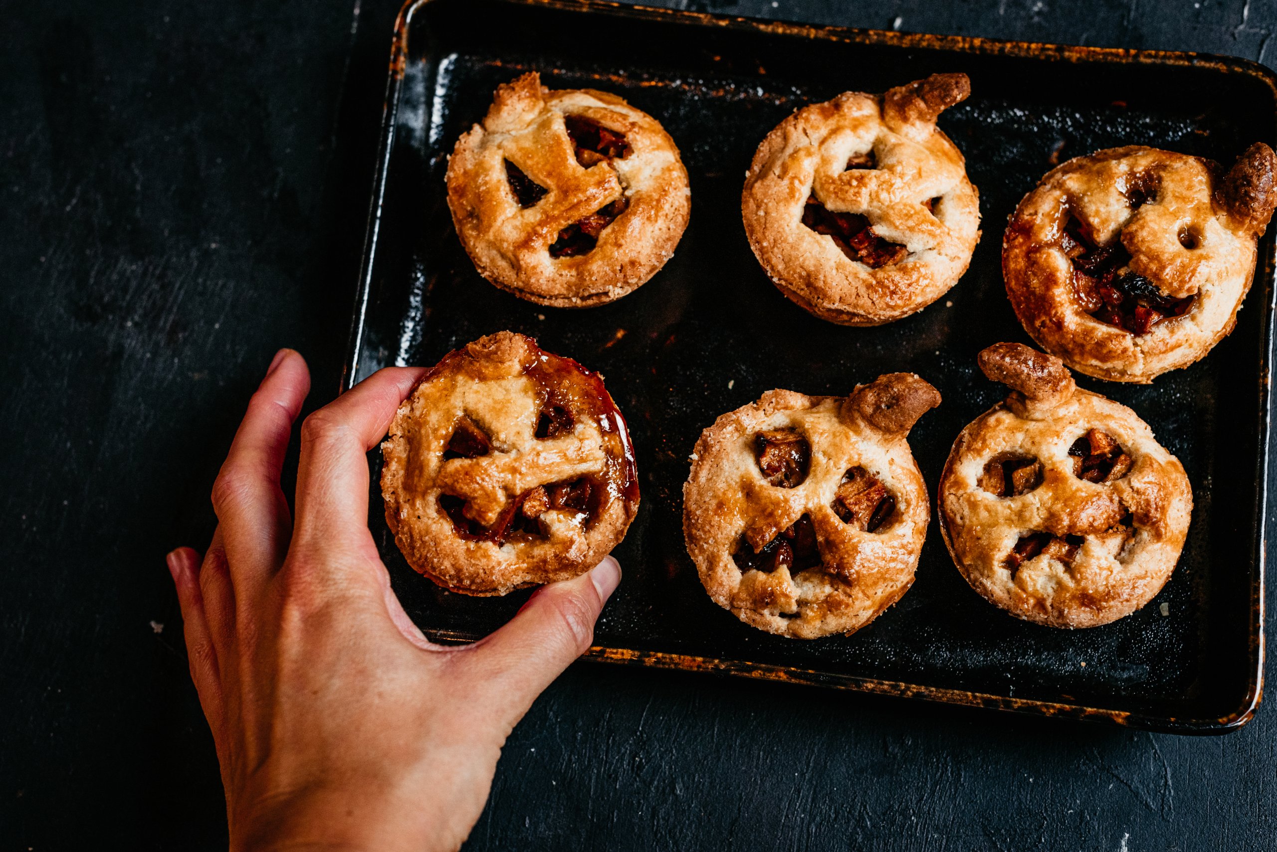 Halloween-appeltaartjes