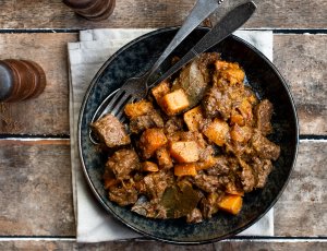 Koolhydraatarme stoofpot met 6 ingrediënten