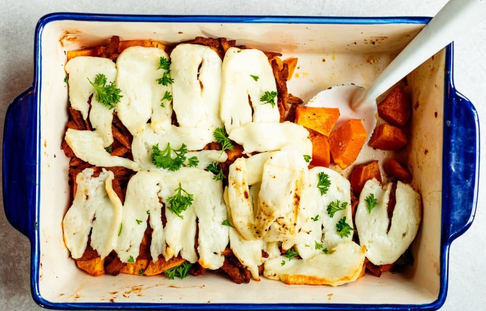 Shoarma-ovenschotel met halloumi met 5 ingrediënten