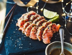 Gebakken sashimi met 6 ingrediënten