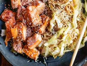 Mihoensalade met zalm met 5 ingrediënten